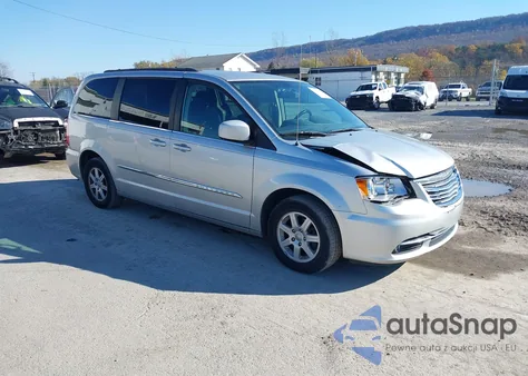 2012 Chrysler Town & Country Touring z USA, uszkodzony, nr VIN 2C4RC1BG1CR158310